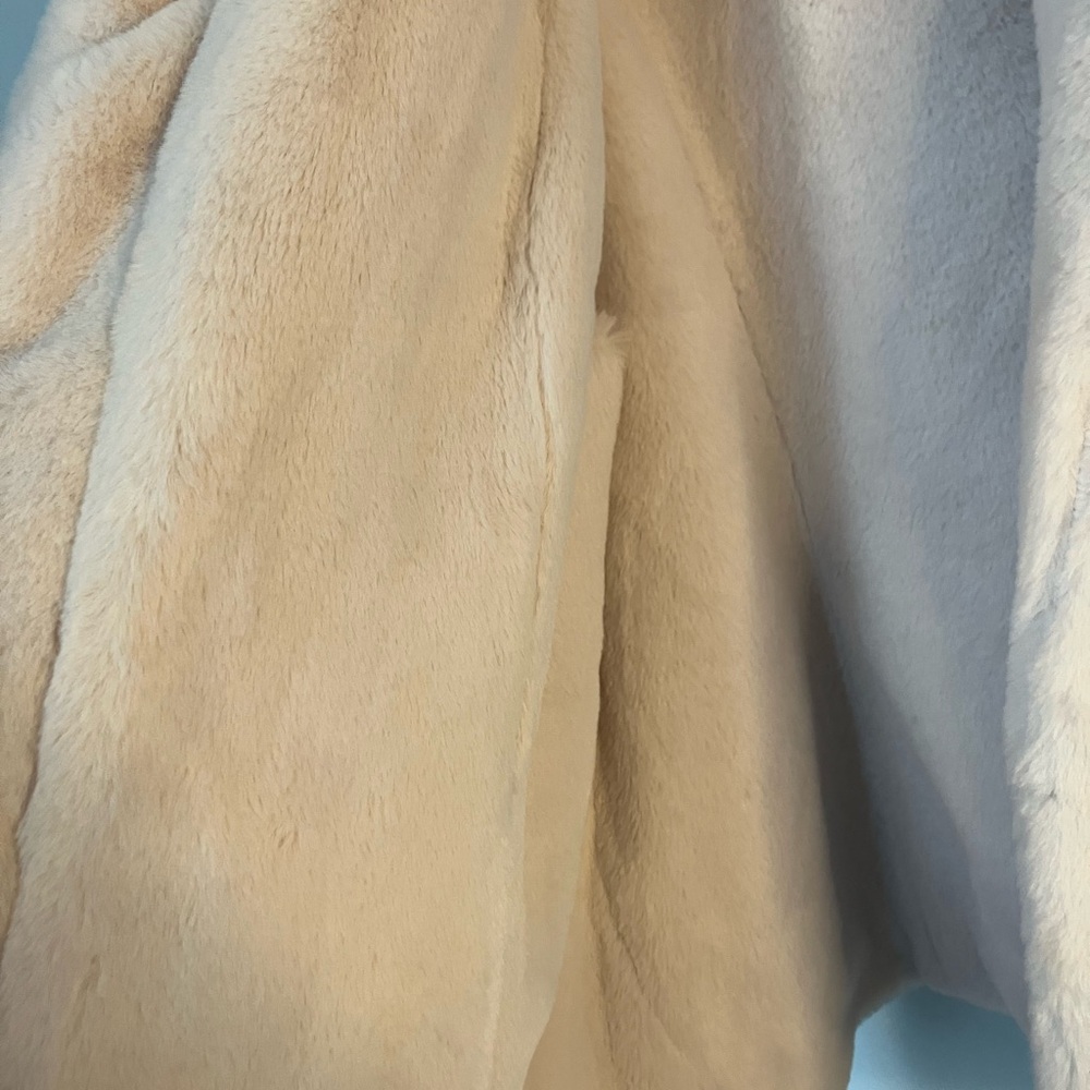 Chico's Cream Floral Faux Fur Jacket - Picture 2 of 15